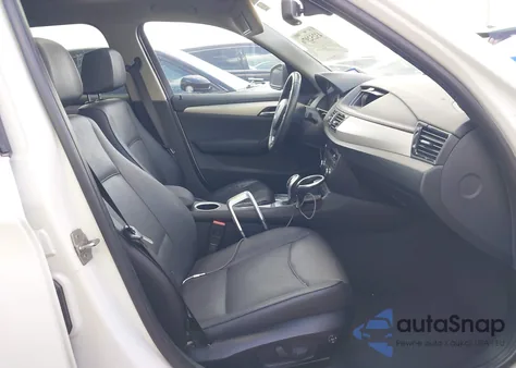 2015 BMW X1 Sdrive28I z USA, uszkodzony, nr VIN WBAVM1C56FVW57854